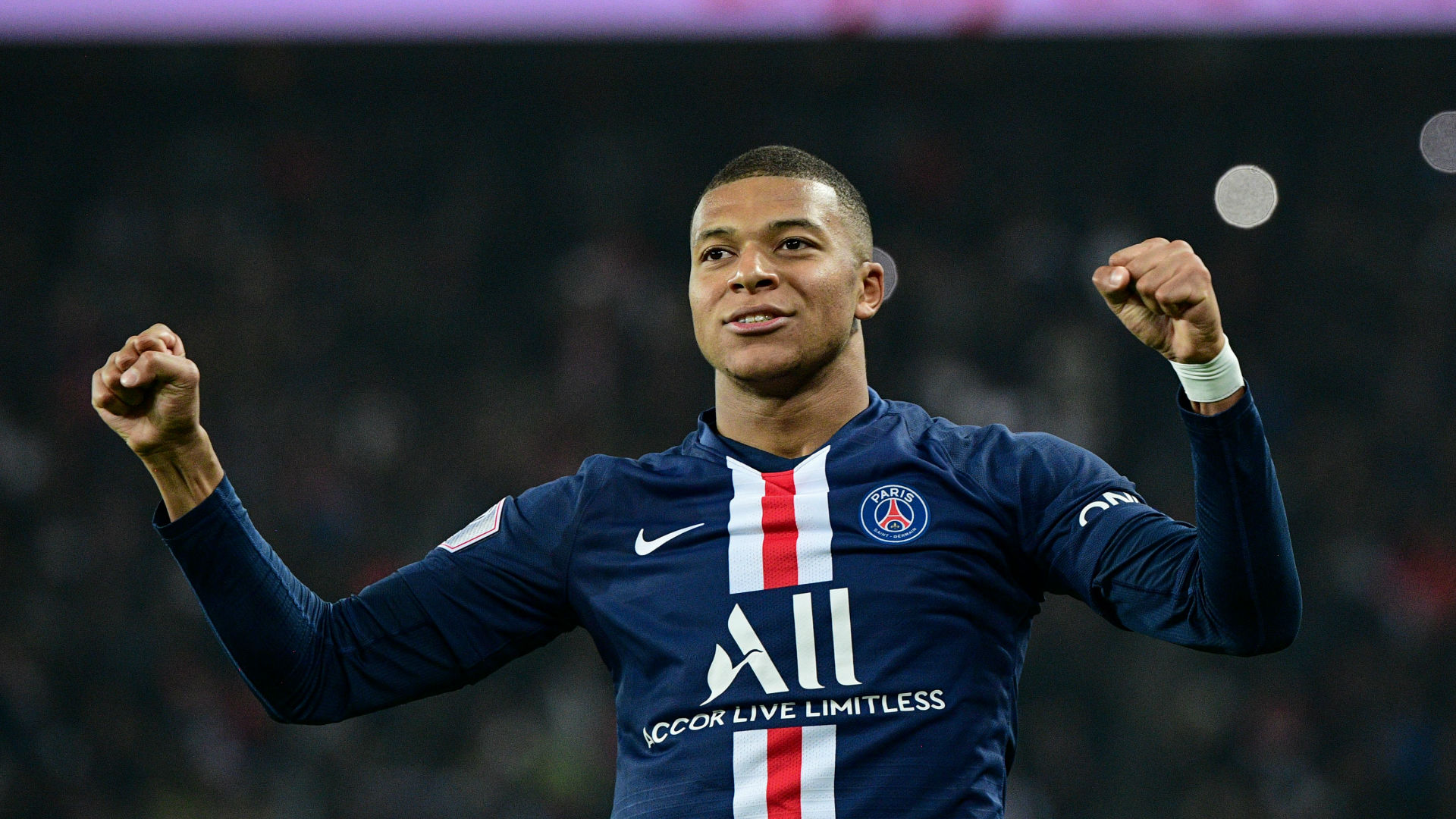 库里来了？ Peyz 吉格斯投中三分球扳平比分， JD Gaming 取得领先